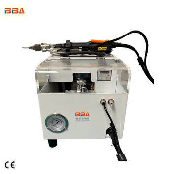 Herramienta eléctrica de fijación de tornillos con sistema de retroalimentación inteligente utilizada en tareas de mantenimiento automotriz