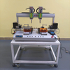 Equipo de destornillador de motor servo de alta precisión con mecanismo de alimentación de tornillo automático dual y cabezales de controlador gemelo para aplicaciones de fijación industrial en entornos de fábrica