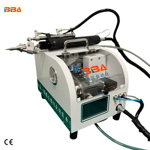 Máquina atornilladora inteligente con control de par ajustable, ideal para tareas de mantenimiento automotriz