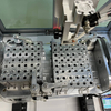 Máquina dispensadora de suelo completamente automática para recubrimiento conforme de PCB y encapsulado de sellado de módulos de batería de nueva energía