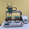 Atornilladora personalizada de doble servo totalmente automática con fijación síncrona de doble estación; Equipo de montaje para carcasas de plástico (evita roscas peladas y grietas)