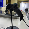 Máquina ensambladora de insertos roscados completamente automática con inspección visual CCD, alimentación automática, apriete de precisión con verificación de asiento y tapa de ensamblaje antidesalineación/antideformación.